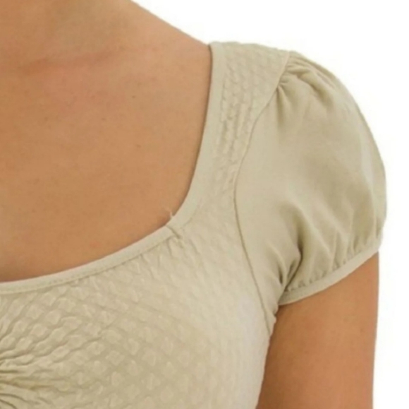 Fitted Top - Picture 3 of 8